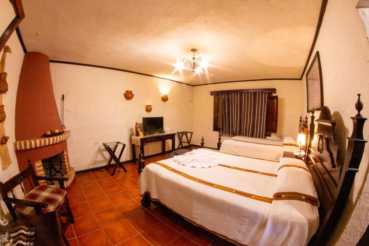 Hotel Posada De Don Rodrigo Panajachel Ngoại thất bức ảnh