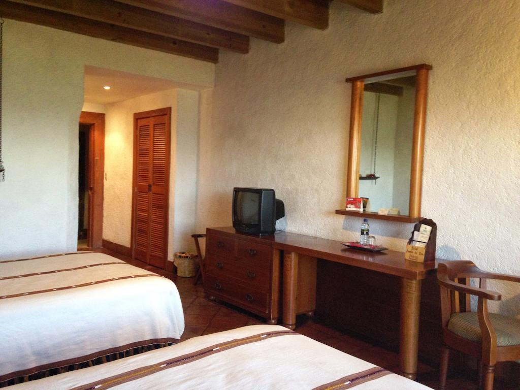 Hotel Posada De Don Rodrigo Panajachel Ngoại thất bức ảnh