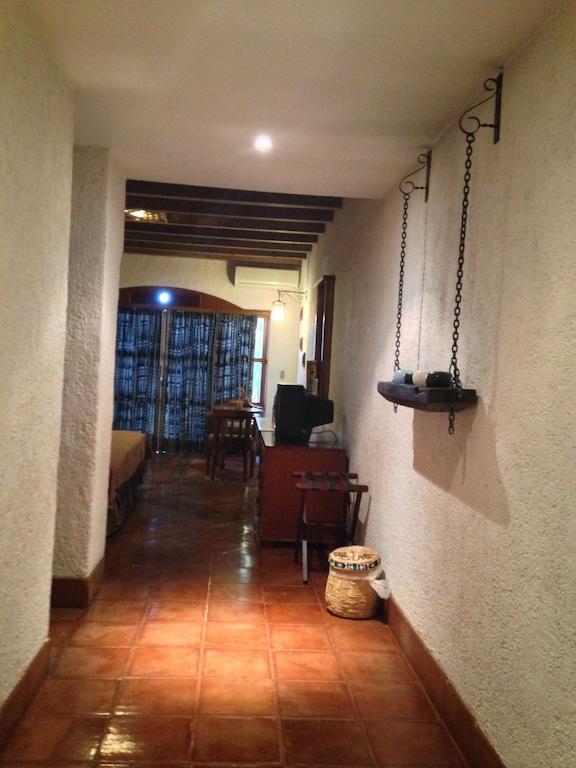 Hotel Posada De Don Rodrigo Panajachel Ngoại thất bức ảnh