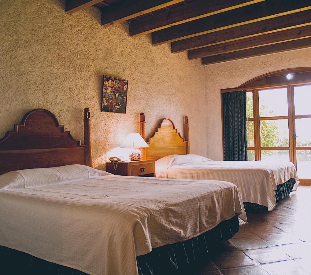 Hotel Posada De Don Rodrigo Panajachel Ngoại thất bức ảnh