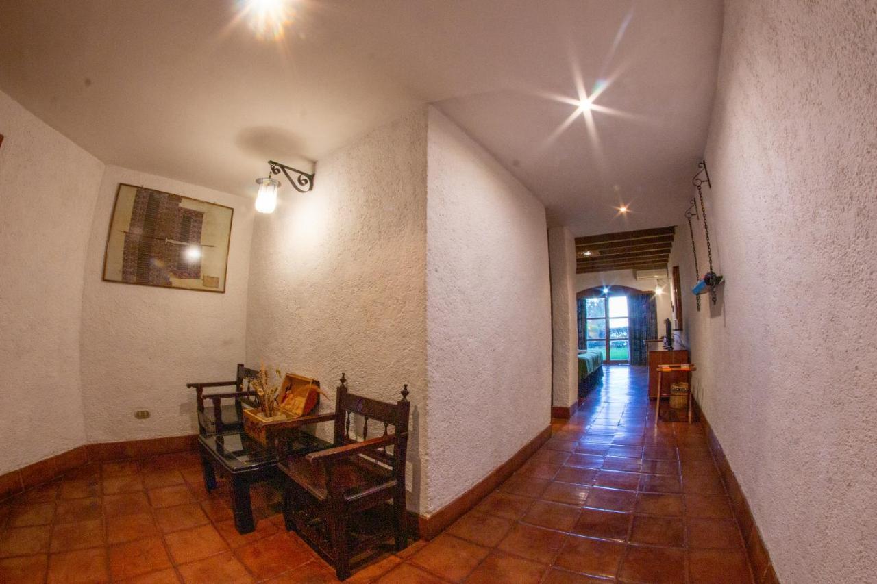 Hotel Posada De Don Rodrigo Panajachel Ngoại thất bức ảnh